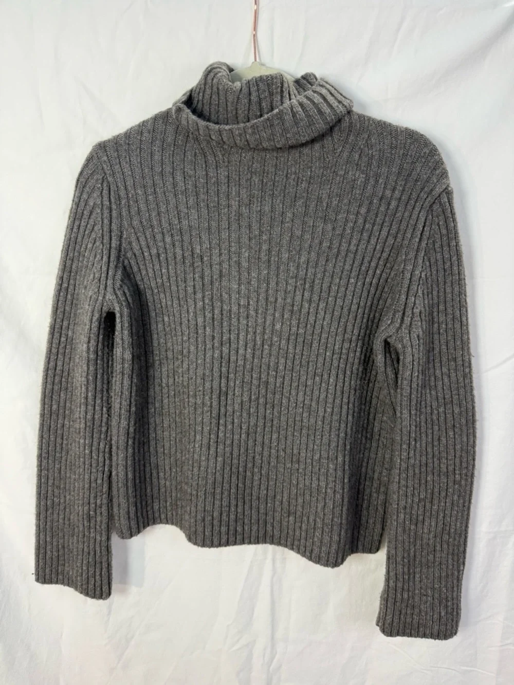 Zara Ribbed Knit Cropped Turtleneck Sweater Gray Wool Blend Size M‎